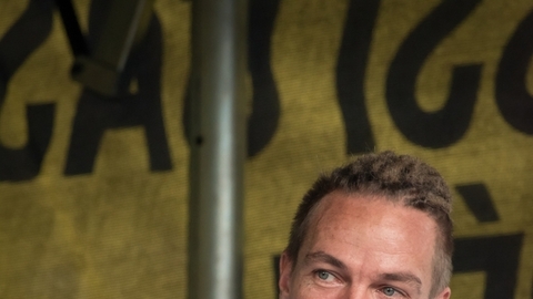 Ivan Bartoš porazil v druhém kole předsednické volby Markétu Gregorovou, vládní Piráty povede další dva roky