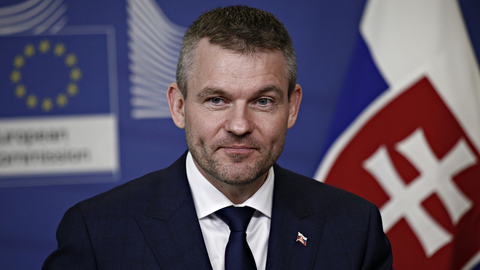 Předseda slovenské sněmovny Peter Pellegrini dnes podle očekávání ohlásil kandidaturu na prezidenta, je favorit
