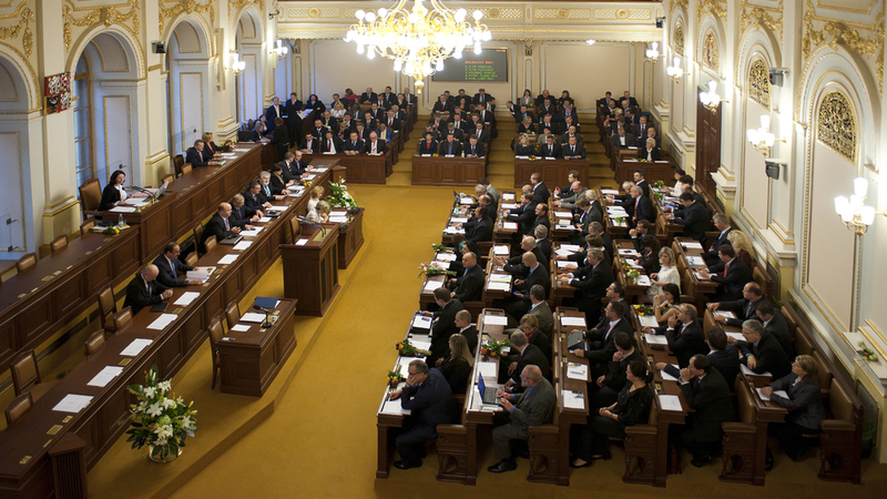 Sněmovna podpořila vládní novelu, se kterou přichází změna vymezení znásilnění na nesouhlasný pohlavní styk