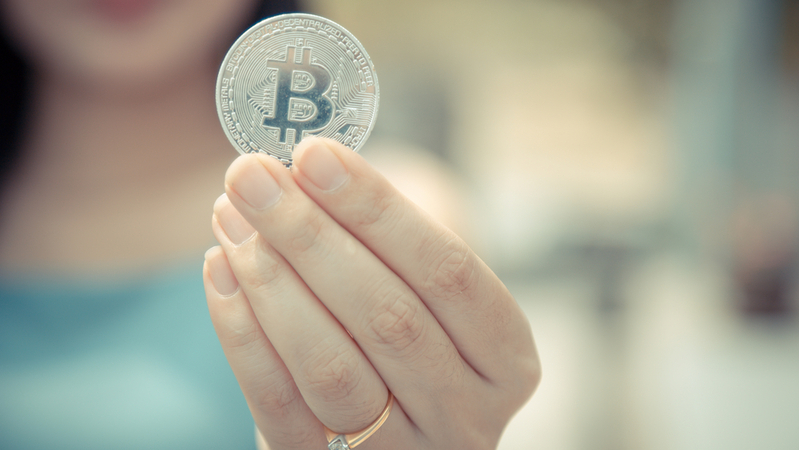 Kryptopodnikatelé možná získají ze zákona právo zakládat si v bankách platební účty