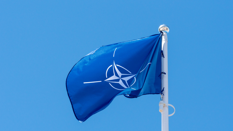 Podle Josepa Borella NATO nemůže být závislé na rozmarech amerického prezidenta