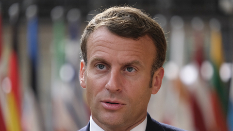 Francouzský prezident Macron je na návštěvě v Česku, navštívil Francouzské lyceum