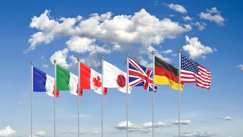 Skupina G7 pohrozila Íránu novými sankcemi, pokud poskytne Rusku balistické rakety