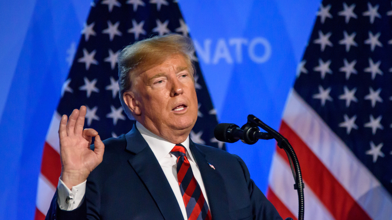 Odvolávací soud rozhodl, že Donald Trump nemusí k dnešku poskytnout ručení za stamilionový trest