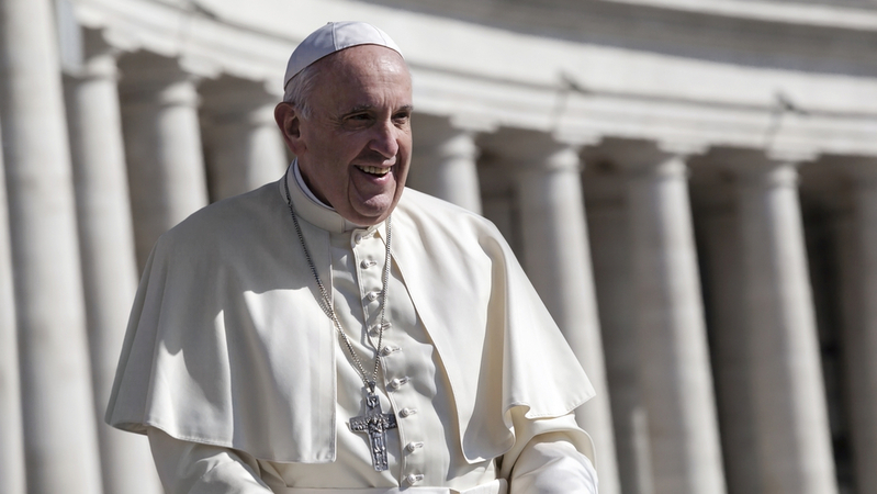 Papež František dnes večer odřekl svou účast na křížové cestě u římského Kolosea, v zamyšlení zmínil válku
