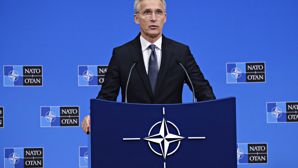 NATO podle Stoltenberga nemá v úmyslu posílat na Ukrajinu bojové jednotky
