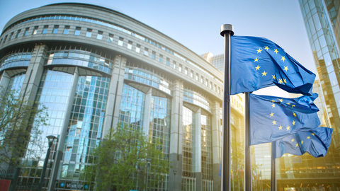 EU přijme další sankce vůči Íránu po jeho víkendovém masivním útoku na Izrael, Tel Aviv i Teherán vyzývá ke zdrženlivosti