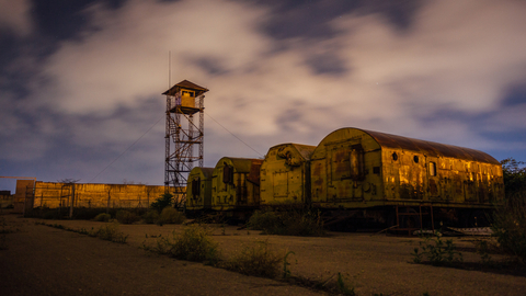 Irák vyšetřuje rozsáhlou explozi na vojenské základně, není jasné, zda šlo o útok, světové tiskové agentury