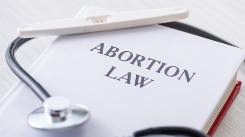 V USA po zákazu potratů výrazně vzrostly počty dobrovolných sterilizací, ukázala studie