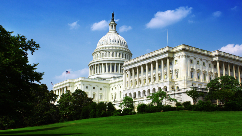 Americký Senát se dnes vrátí ke schvalování finančního balíku na naléhavě potřebnou vojenskou pomoc Ukrajině 