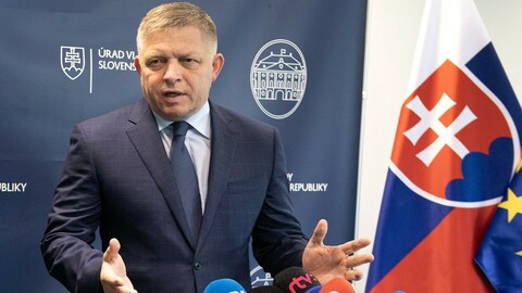 EU není s to přijít s mírovou iniciativou pro Ukrajinu, všechny schůzky členských zemí EU jsou válečné kabinety, uvedl Fico