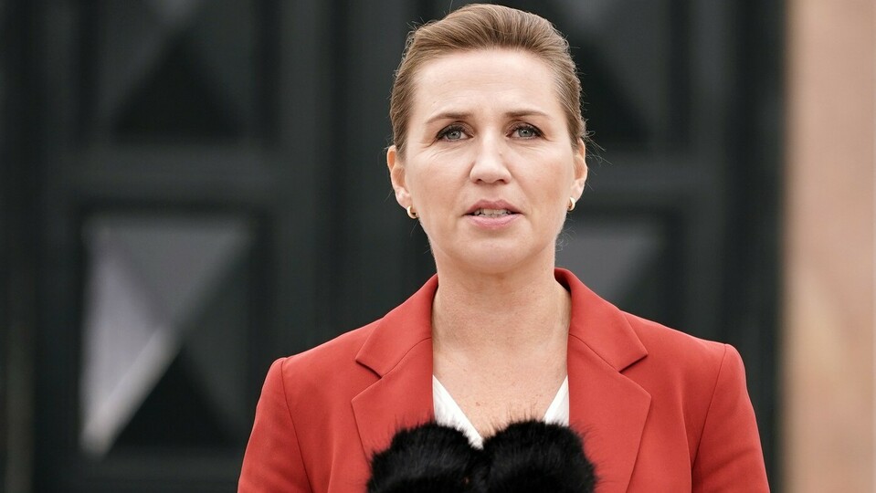 Dánskou premiérku Frederiksenovou v Kodani napadl muž; utrpěla šok, ale nebyla zraněna